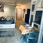 Confort, Parking Prive, Terrasse Et Apartman Antibes