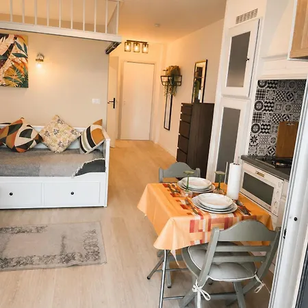 Confort, Parking Prive, Terrasse Et * Antibes